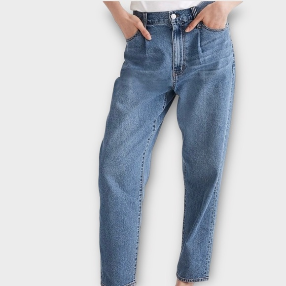 Madewell Denim - Madewell High Waist Baggy Tapered Jeans Size 26